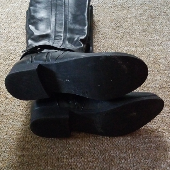 Boots just fab - Picture 4 of 4